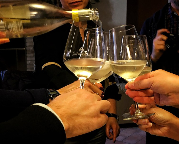 Spumante Tassanare Monteschiavo Vini |